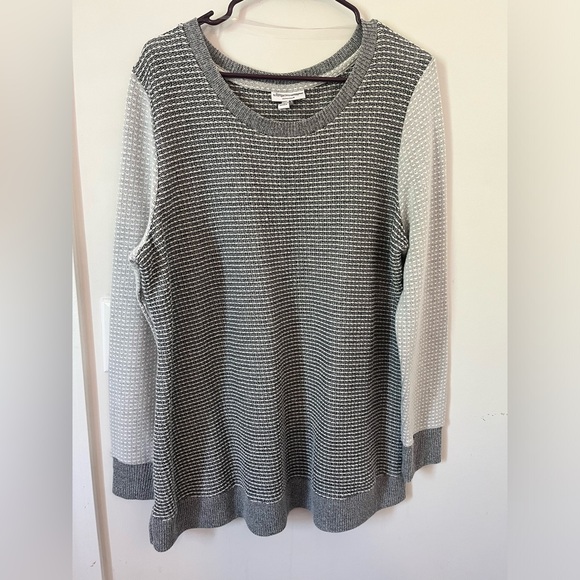 Liz Lange Maternity Gray Pullover Sweater Size XXL - Picture 2 of 6